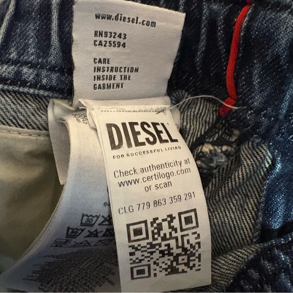 Diesel D-Axfor Snap Side Denim Shorts Size M (30–34) Logo Y2K Streetwear Baggy - Picture 7 of 12